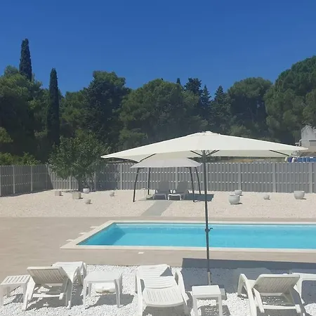 Black Pearl Souterain 5 Personen With Free Ev Ch-station Fažana